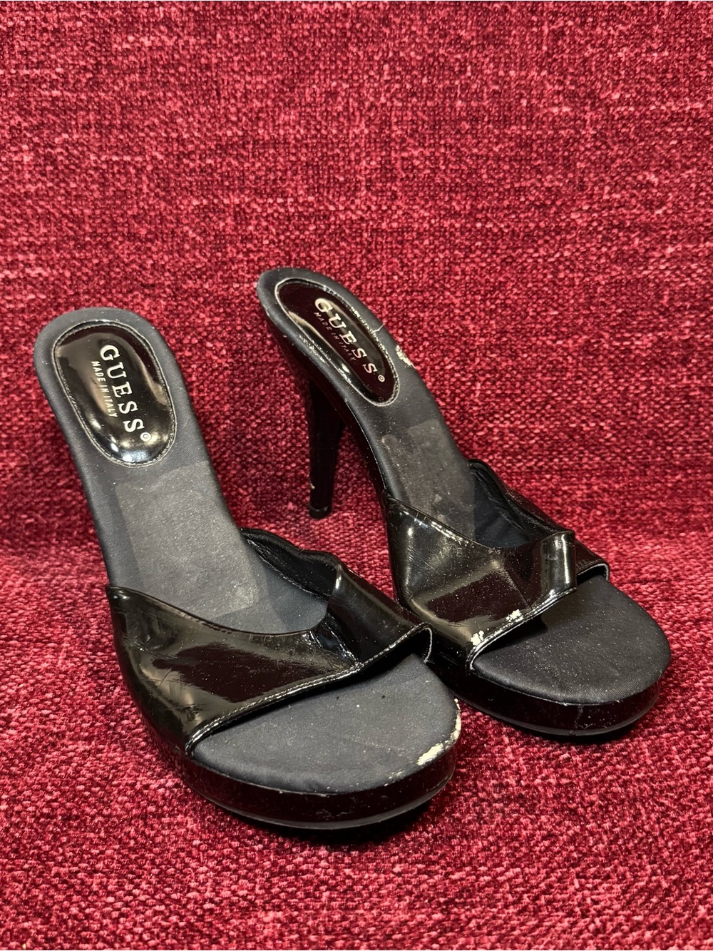 GUESS Black Patent Open-Toe Kitten Heel Slides